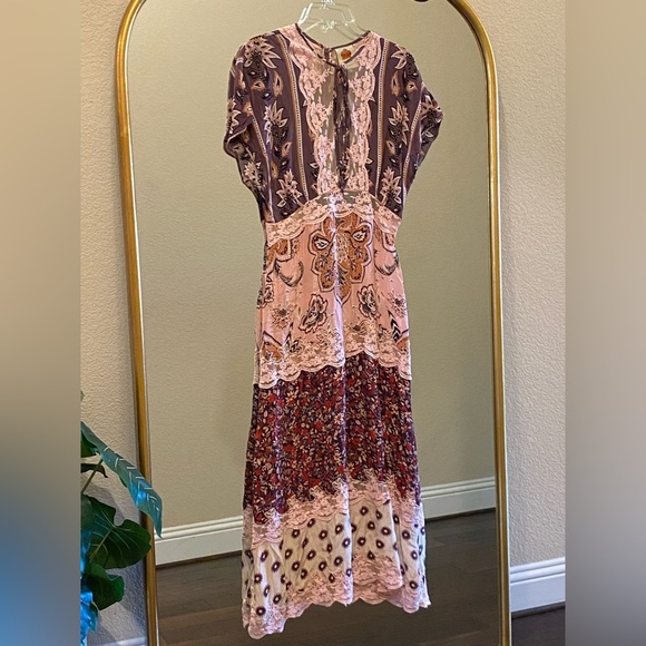 FARM Rio Glam Tapestry Lace Slip Maxi Dress Size M - Picture 2 of 13